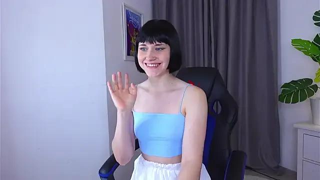 Lillu_moon from StripChat is Freechat