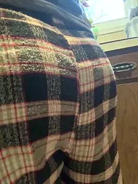 lilly4ubabe from StripChat is Freechat