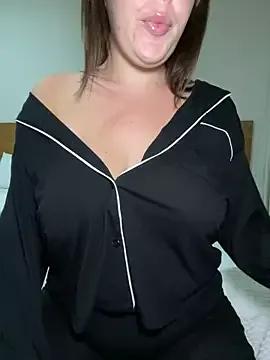 LillyUK from StripChat