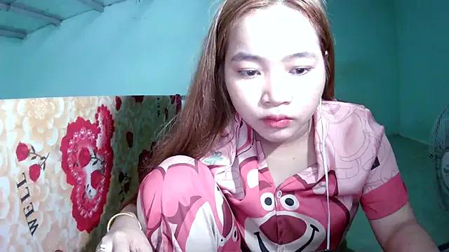 Lily3322 from StripChat