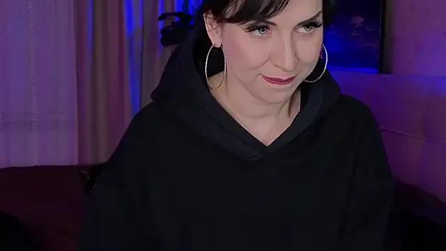 lily_conor from StripChat is Freechat