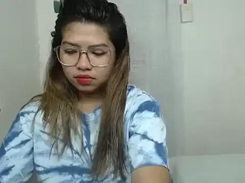 lily_cruz from StripChat is Freechat