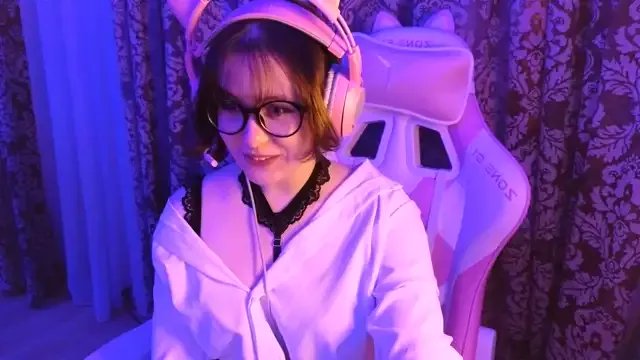 lily_noris on StripChat 