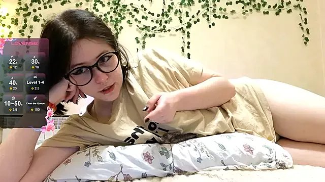 lily_noris on StripChat 