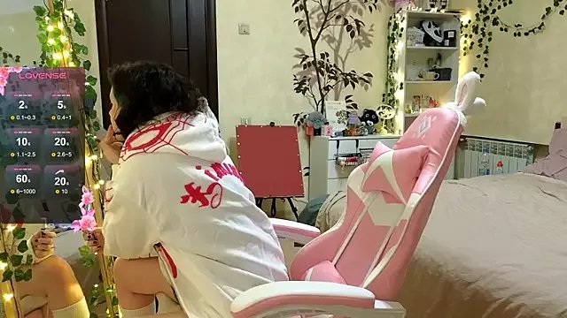 lily_noris on StripChat 