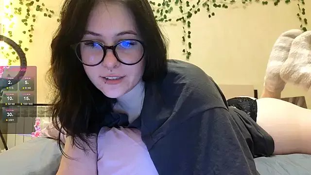 lily_noris on StripChat 