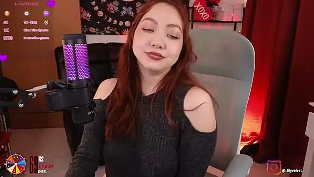LilyVelvett from StripChat