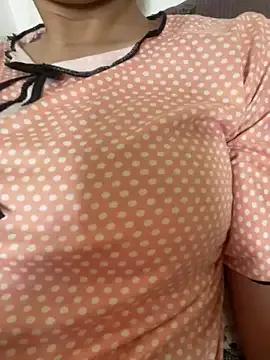 Lina-lolo from StripChat is Group