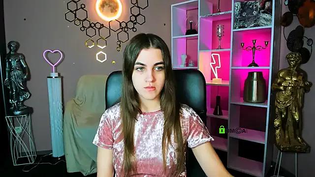 lina_fox12 from StripChat is Freechat