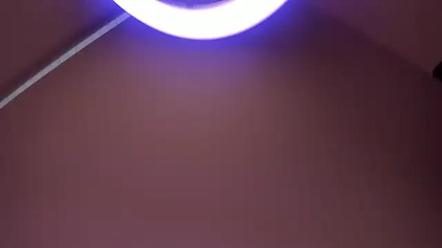 Linaa_Rosse_ from StripChat is Freechat