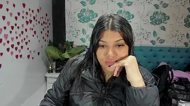 LindaBreeS from StripChat is Freechat