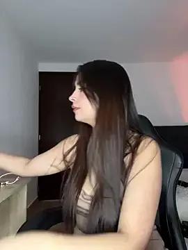 Linna_Cam from StripChat is Freechat