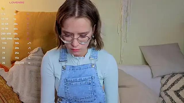 LinnGee from StripChat