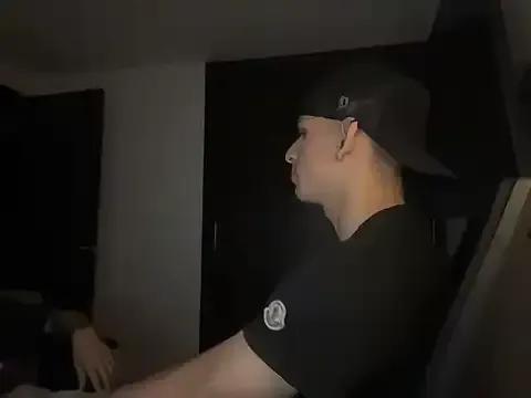 lionandreough from StripChat is Freechat