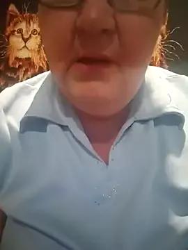 lipsmamy from StripChat is Freechat