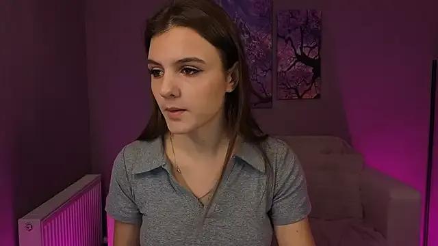 lisa_dark_ from StripChat is Freechat