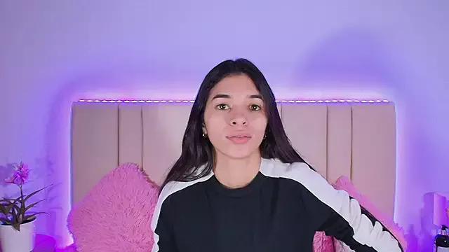 LisaBrunett from StripChat is Freechat