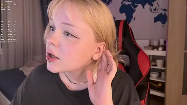 LisaLaas from StripChat is Freechat