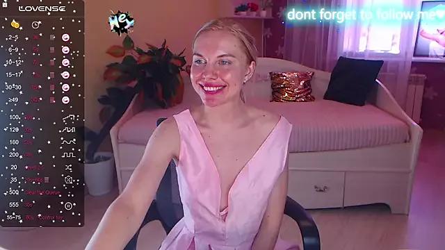LiSinDoll from StripChat is Freechat