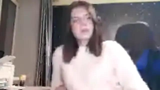 LissaKradfer from StripChat is Freechat