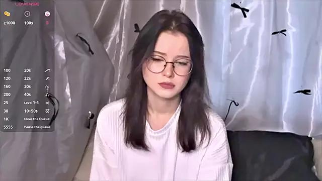 LittelShine from StripChat