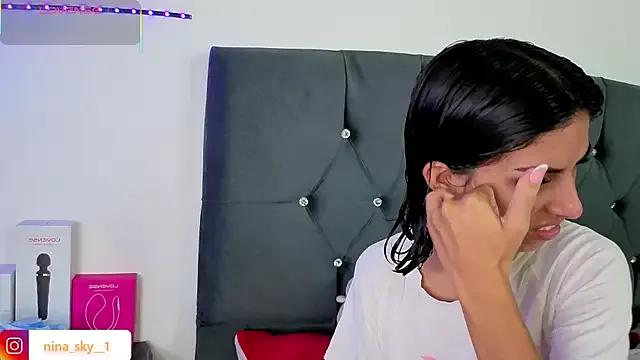 litteninasky from StripChat is Freechat