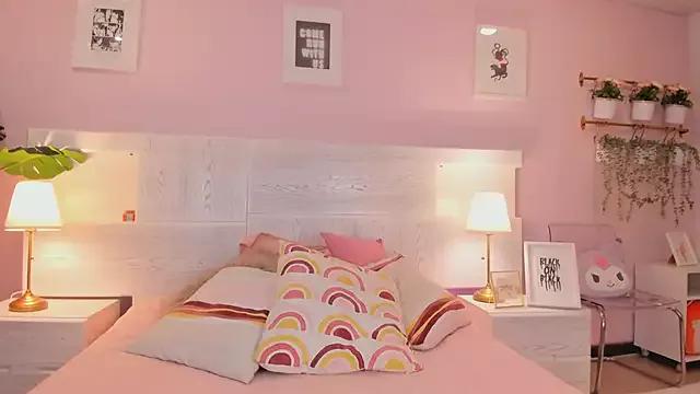little-natt from StripChat