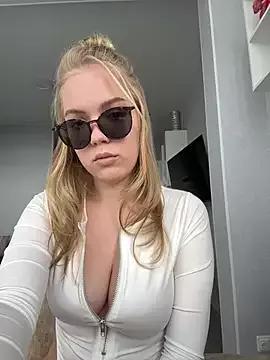 Little_Forest_ELF from StripChat