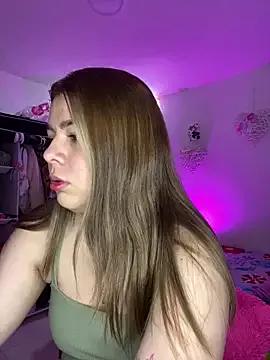 little_tifanny82 from StripChat