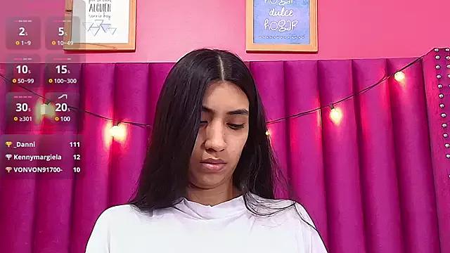 littlee_emilyy_ from StripChat