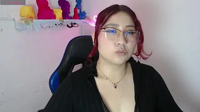 littlee_red from StripChat is Freechat