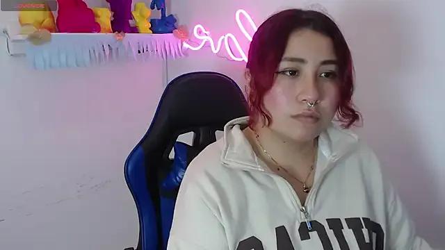 littlee_red from StripChat is Freechat