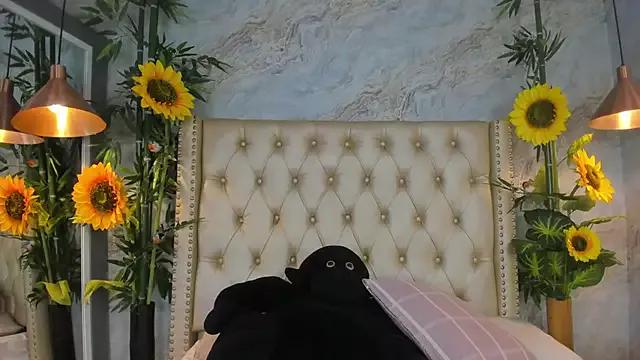 Checkout girls naked models with similar nickname. Cute sexy Free Models.