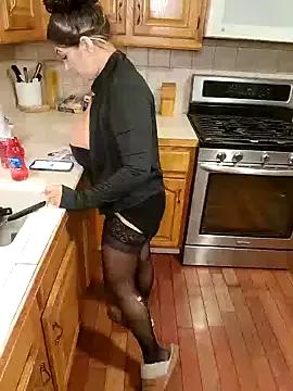 LittleMissEeve from StripChat