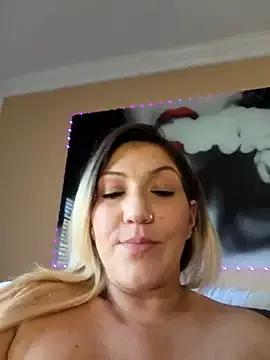LittleMissEeve from StripChat