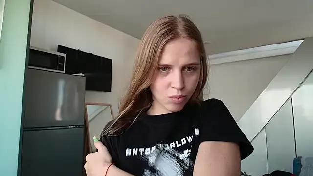 littlemolly11 from StripChat is Freechat