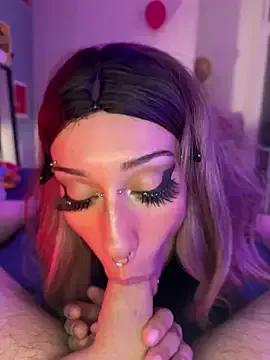 littlewitchxoxo from StripChat is Freechat