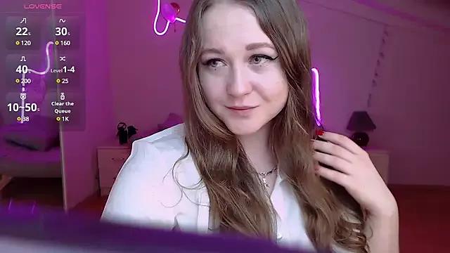 LizzyShine from StripChat