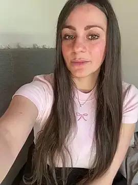 Loella-Rose from StripChat