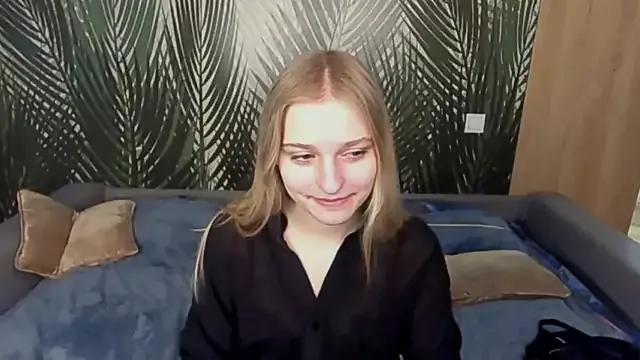 LolaDall from StripChat
