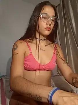 LolaKitte from StripChat is Freechat