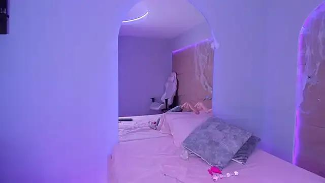 Lolarose_ from StripChat is Freechat