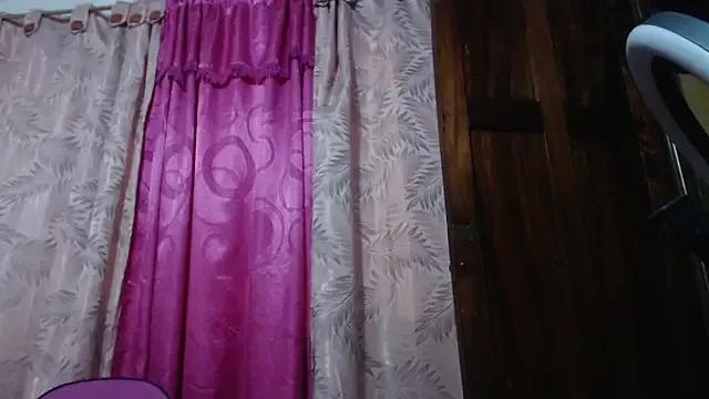 Lolitaa_ran from StripChat
