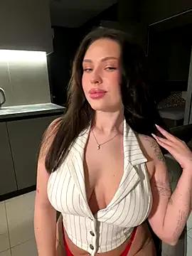 Lolla_dolly from StripChat is Freechat