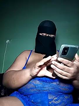 Loly_mor from StripChat