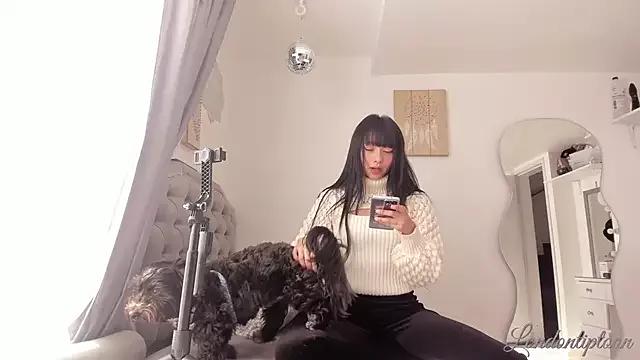 Londonttipton from StripChat is Freechat