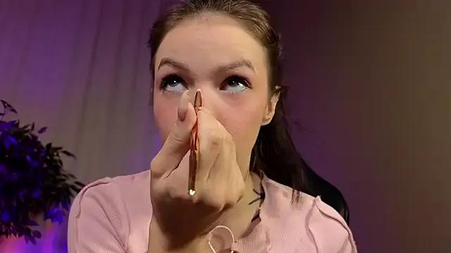 Loona_Eclipse from StripChat