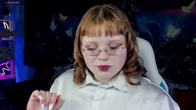 LottieReed on StripChat 