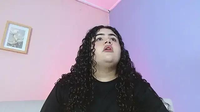 lourdes_moon22 from StripChat is Freechat