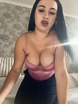LoveMiQueen1 from StripChat is Freechat